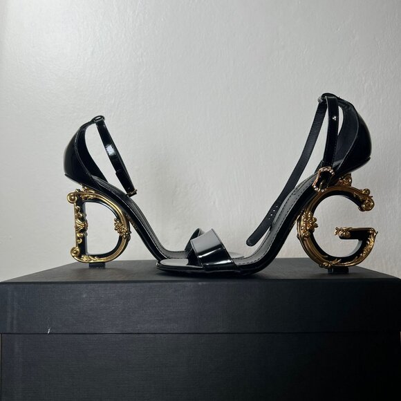Dolce&Gabbana Black Gold Sculpted-Heel Baroque DG Patent Leather Sandals - Picture 3 of 14